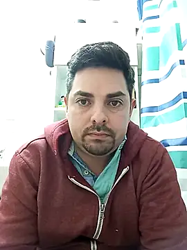 Snapshot of robredoj chatting on November 4, 2025, 3:05 am robredoj online show from November 4, 2025, 3:05 am