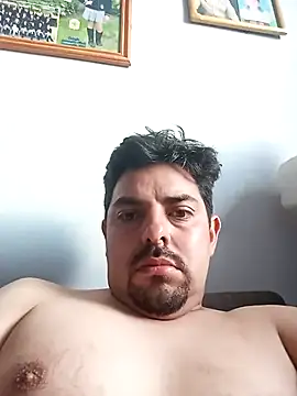 Snapshot of robredoj chatting on November 12, 2025, 10:52 pm robredoj online show from November 12, 2025, 10:52 pm