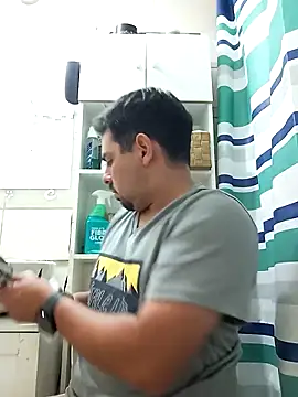 Snapshot of robredoj chatting on December 18, 2025, 8:59 pm robredoj online show from December 18, 2025, 8:59 pm