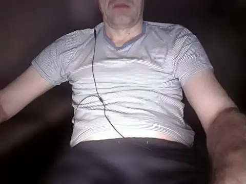 Snapshot of trebor600 chatting on February 10, 2025, 5:41 pm trebor600 online show from February 10, 2025, 5:41 pm