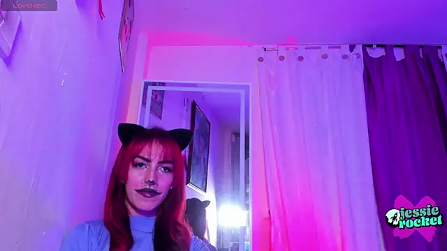 jessierocketx online show from October 29, 2025, 9:49 pm