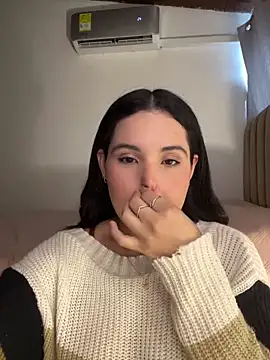 Snapshot of IvyValentine chatting on March 7, 2025, 8:00 pm IvyValentine online show from March 7, 2025, 8:00 pm