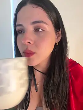 Snapshot of IvyValentine chatting on October 25, 2025, 8:03 pm IvyValentine online show from October 25, 2025, 8:03 pm