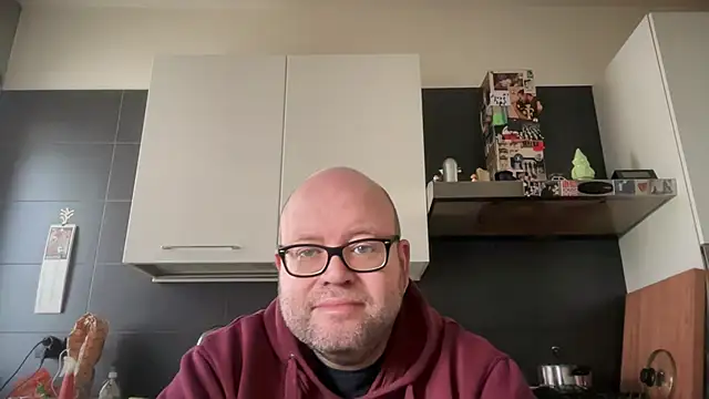 theitalianbear online show from November 20, 2025, 1:22 pm