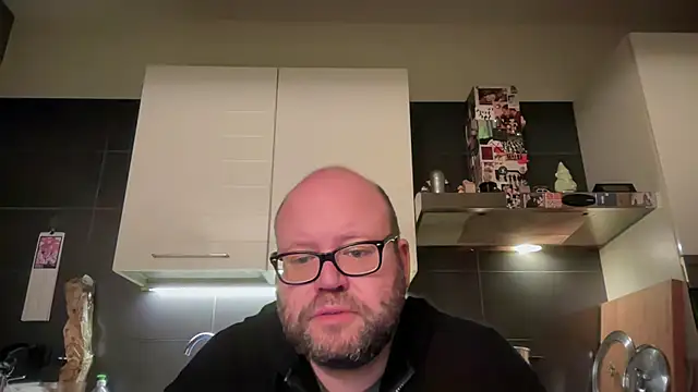 theitalianbear online show from April 15, 2026, 10:21 pm