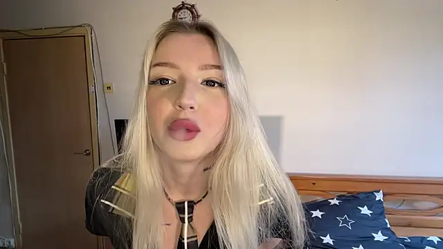 Snapshot of SOFT_MEOW chatting on July 29, 2026, 10:35 am SOFT MEOW online show from July 29, 2026, 10:35 am