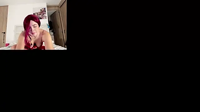 AliceSinclair999 online show from August 6, 2026, 12:01 am