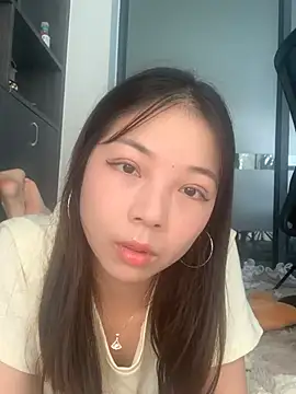 Snapshot of xylia_S chatting on August 1, 2026, 2:44 am xylia S online show from August 1, 2026, 2:44 am