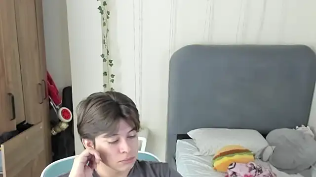 Snapshot of Felixxsexx chatting on August 1, 2026, 12:37 pm Felixxsexx online show from August 1, 2026, 12:37 pm