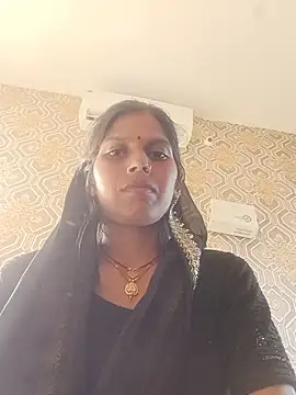 Horney Nikki online show from August 2, 2026, 9:52 am