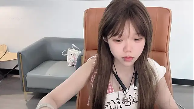 xiaoting-baby online show from August 5, 2026, 9:12 am
