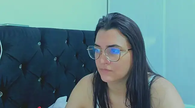 MARILYN GARCIA online show from December 8, 2024, 4:50 pm