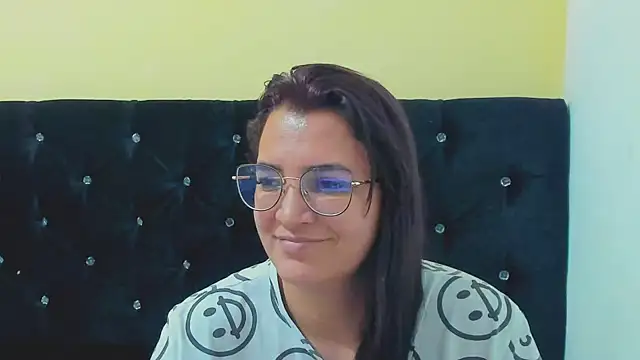 MARILYN GARCIA online show from December 29, 2024, 6:27 pm