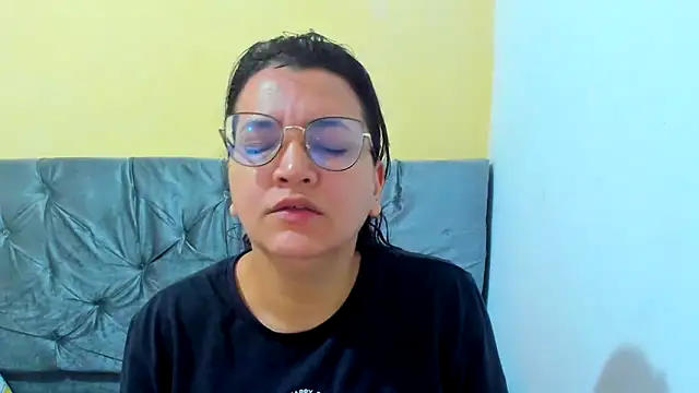 MARILYN GARCIA online show from January 31, 2025, 2:39 pm