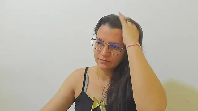 MARILYN GARCIA online show from October 27, 2025, 12:53 pm