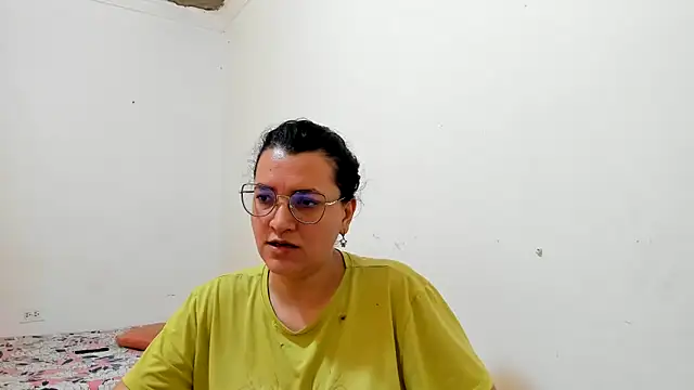 Snapshot of MARILYN_GARCIA chatting on June 12, 2026, 4:06 pm MARILYN GARCIA online show from June 12, 2026, 4:06 pm