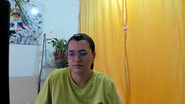 Snapshot of MARILYN_GARCIA chatting on June 29, 2026, 7:25 pm MARILYN GARCIA online show from June 29, 2026, 7:25 pm