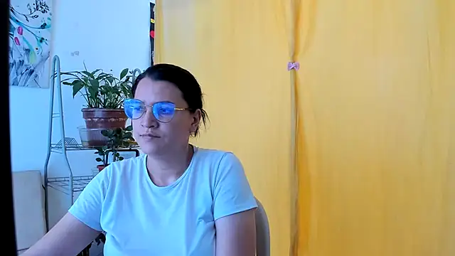 Snapshot of MARILYN_GARCIA chatting on June 30, 2026, 7:59 pm MARILYN GARCIA online show from June 30, 2026, 7:59 pm