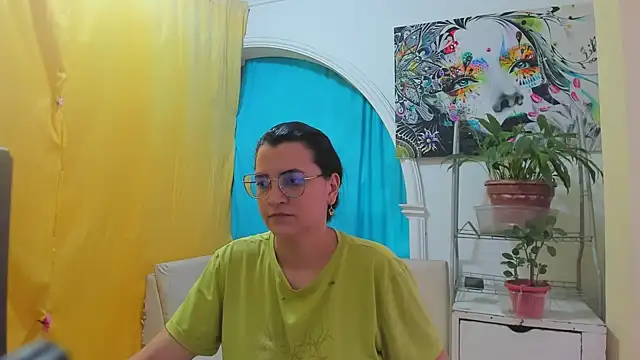Snapshot of MARILYN_GARCIA chatting on July 11, 2026, 9:27 pm MARILYN GARCIA online show from July 11, 2026, 9:27 pm