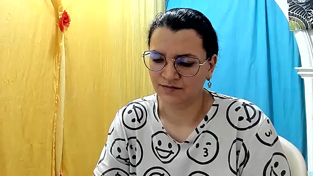 Snapshot of MARILYN_GARCIA chatting on August 1, 2026, 11:03 pm MARILYN GARCIA online show from August 1, 2026, 11:03 pm