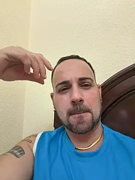 Snapshot of elpianitofeliz chatting on August 7, 2026, 10:12 pm elpianitofeliz online show from August 7, 2026, 10:12 pm