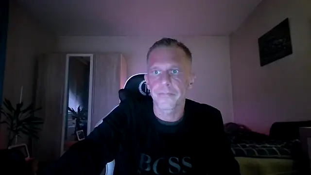 slaveboy2016xh online show from December 27, 2024, 8:39 pm