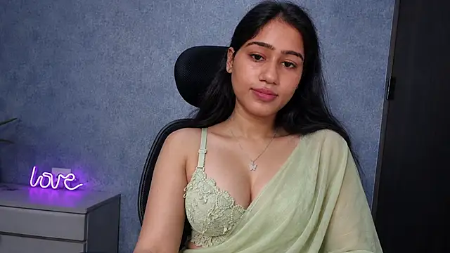 Snapshot of Rishika_luxx chatting on August 8, 2026, 7:16 pm Rishika luxx online show from August 8, 2026, 7:16 pm
