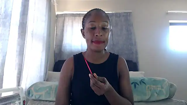 leanna23 online show from February 25, 2026, 8:46 am