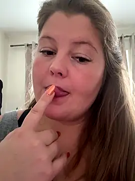 Snapshot of BootyLola chatting on November 8, 2025, 10:48 am BootyLola online show from November 8, 2025, 10:48 am