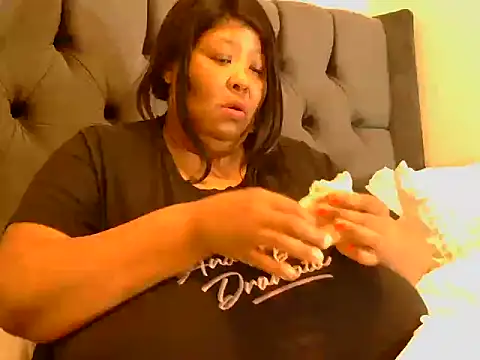 nancy111 online show from October 26, 2025, 2:45 pm