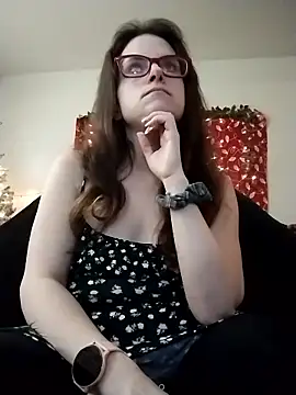 Snapshot of JessaBella chatting on December 5, 2024, 7:28 pm JessaBella online show from December 5, 2024, 7:28 pm