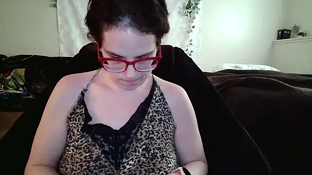 Snapshot of JessaBella chatting on October 28, 2025, 3:14 pm JessaBella online show from October 28, 2025, 3:14 pm