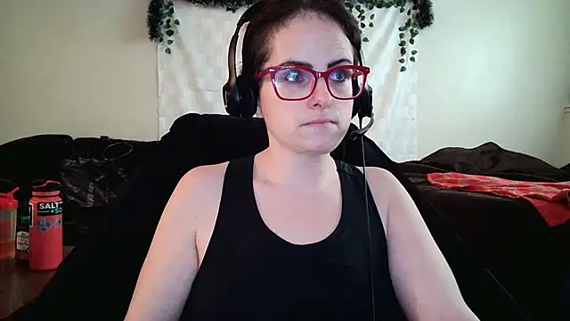 Snapshot of JessaBella chatting on November 21, 2025, 4:16 pm JessaBella online show from November 21, 2025, 4:16 pm