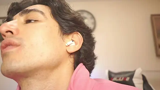 AlanDeNavarre online show from February 12, 2025, 12:48 am