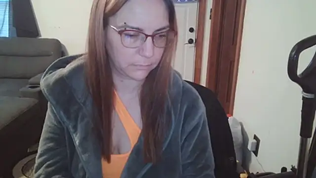 SweetAriesXO online show from February 10, 2026, 1:37 pm