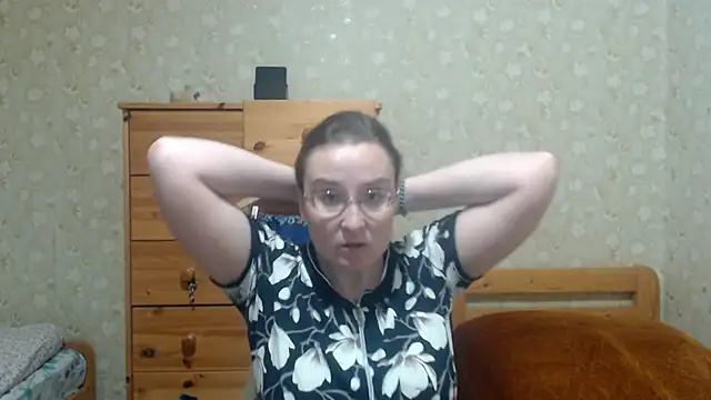 Smart Rose online show from November 9, 2025, 2:15 pm