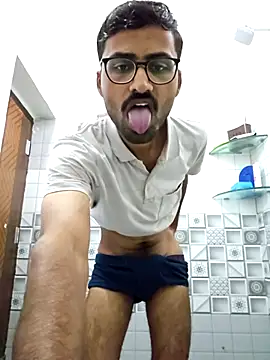 Snapshot of krishna8035 chatting on September 29, 2025, 4:28 am krishna8035 online show from September 29, 2025, 4:28 am