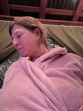 Natali UA online show from November 7, 2025, 5:57 pm