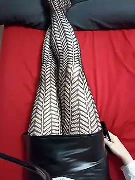 JulietteMaitresse online show from November 11, 2025, 7:58 pm