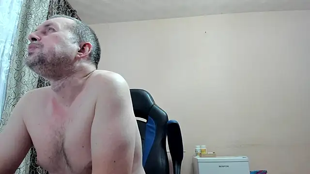 Snapshot of SanFrantsisko chatting on December 14, 2025, 3:06 pm SanFrantsisko online show from December 14, 2025, 3:06 pm