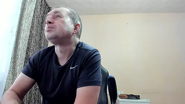 Snapshot of SanFrantsisko chatting on December 17, 2025, 8:09 am SanFrantsisko online show from December 17, 2025, 8:09 am