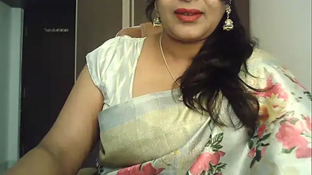 Spandana Sweety online show from October 18, 2025, 6:05 am
