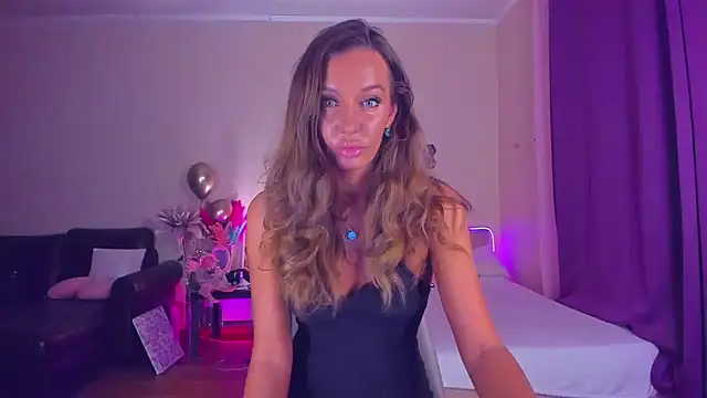 Snapshot of EmmaAbramson chatting on December 16, 2025, 4:01 pm EmmaAbramson online show from December 16, 2025, 4:01 pm