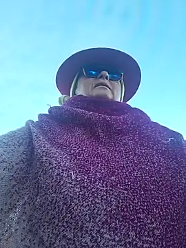 Snapshot of MucMilf59 chatting on November 28, 2025, 9:56 am MucMilf59 online show from November 28, 2025, 9:56 am