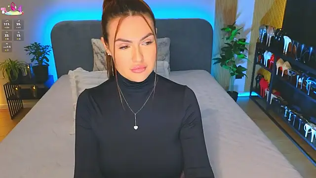 Snapshot of Kira_from_UA chatting on November 9, 2025, 1:15 am Kira from UA online show from November 9, 2025, 1:15 am