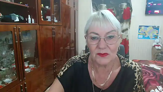 JenaCheim online show from October 6, 2025, 5:38 am