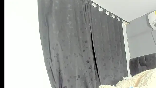 SandraGoldstein online show from November 5, 2025, 1:16 am