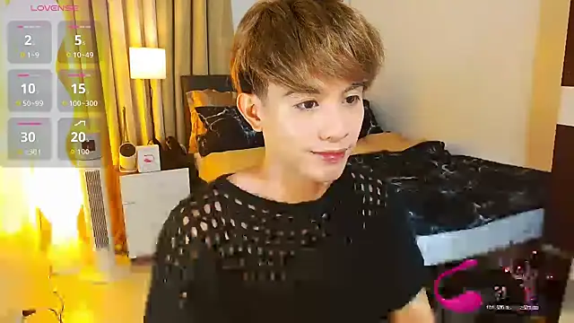WildestTwink online show from June 26, 2026, 2:10 pm
