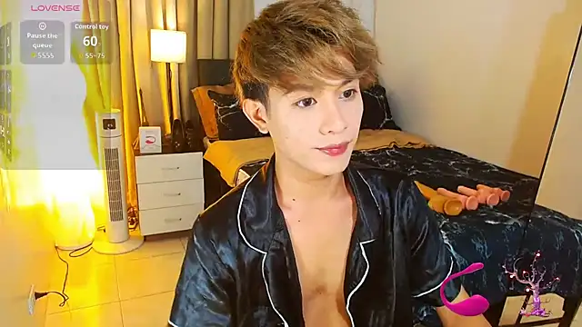 WildestTwink online show from July 9, 2026, 6:56 pm