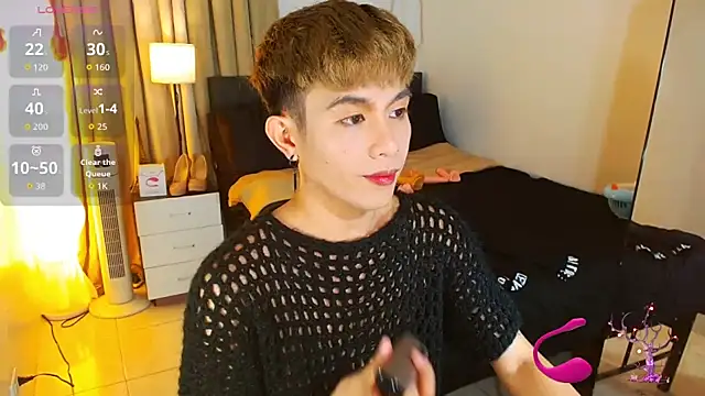 WildestTwink online show from July 21, 2026, 1:35 pm